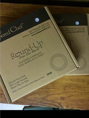 Pampered chef bowls